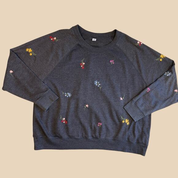 Old Navy gray embroidered floral sweatsuit track suit - Picture 3 of 7